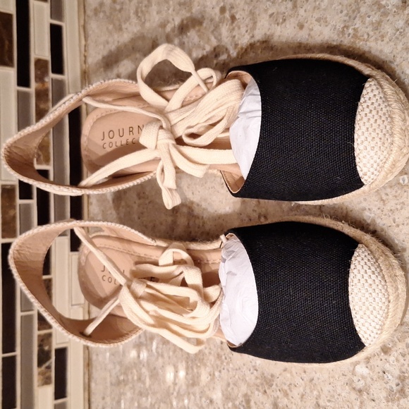 Journey Collection espadrille wedge sandals - Picture 2 of 10